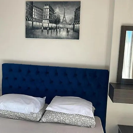 Cozy In Butrinti Street